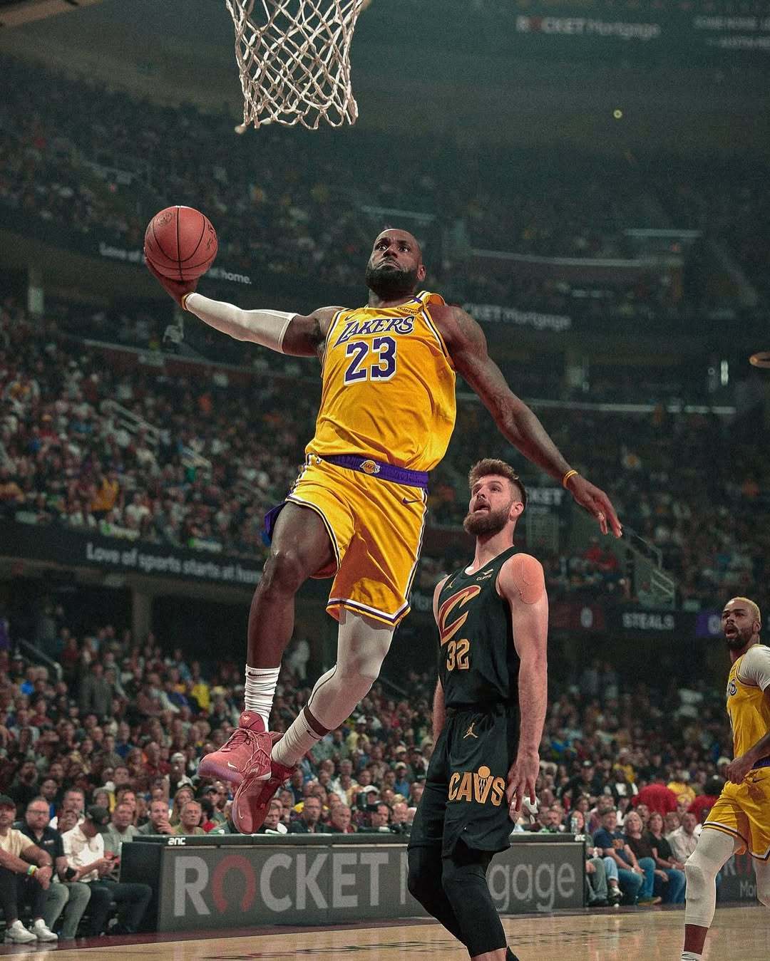 王楚钦败后,鼓舞人心发,蓄势待发,广州马会,赛程安排,赛马赛事,马匹资料,会员服务